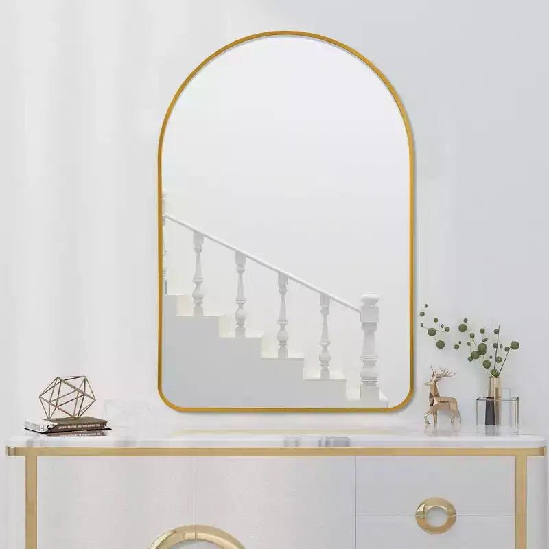 Miroir mural arche en aluminium à bord fin arrondi doré