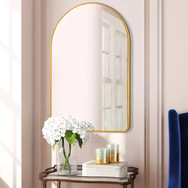Miroir mural arche en aluminium à bord fin arrondi doré