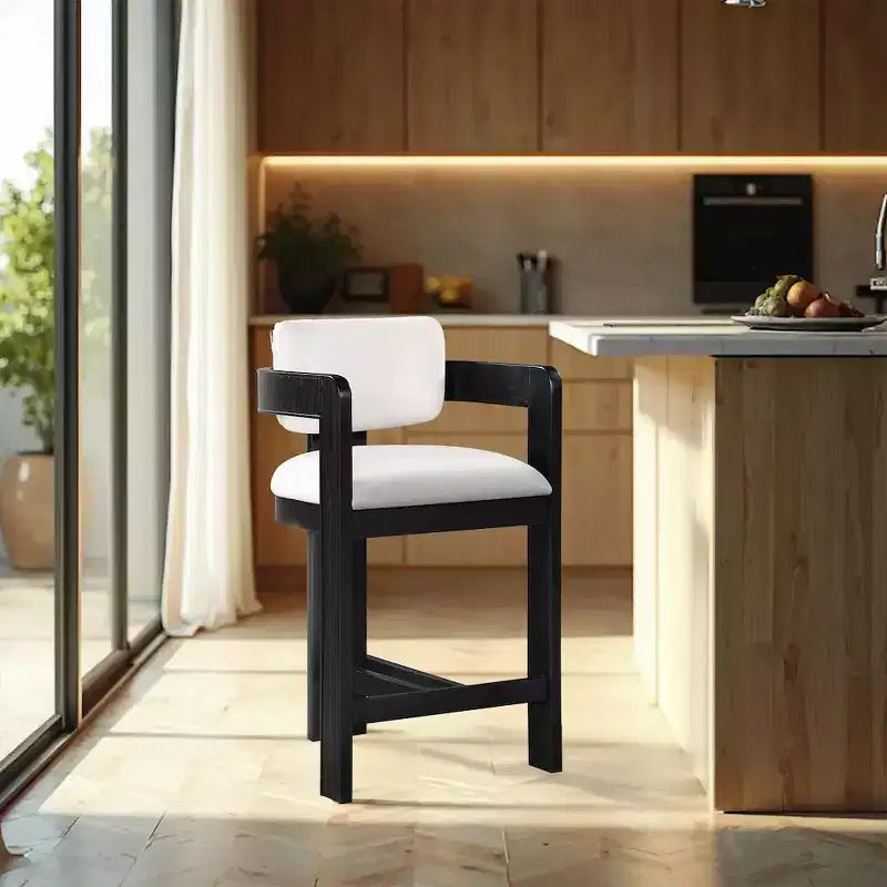 Tabouret en velours crème