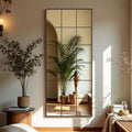 Miroir de fenêtre industriel pleine longueur à cadre en fer noir autoportant
