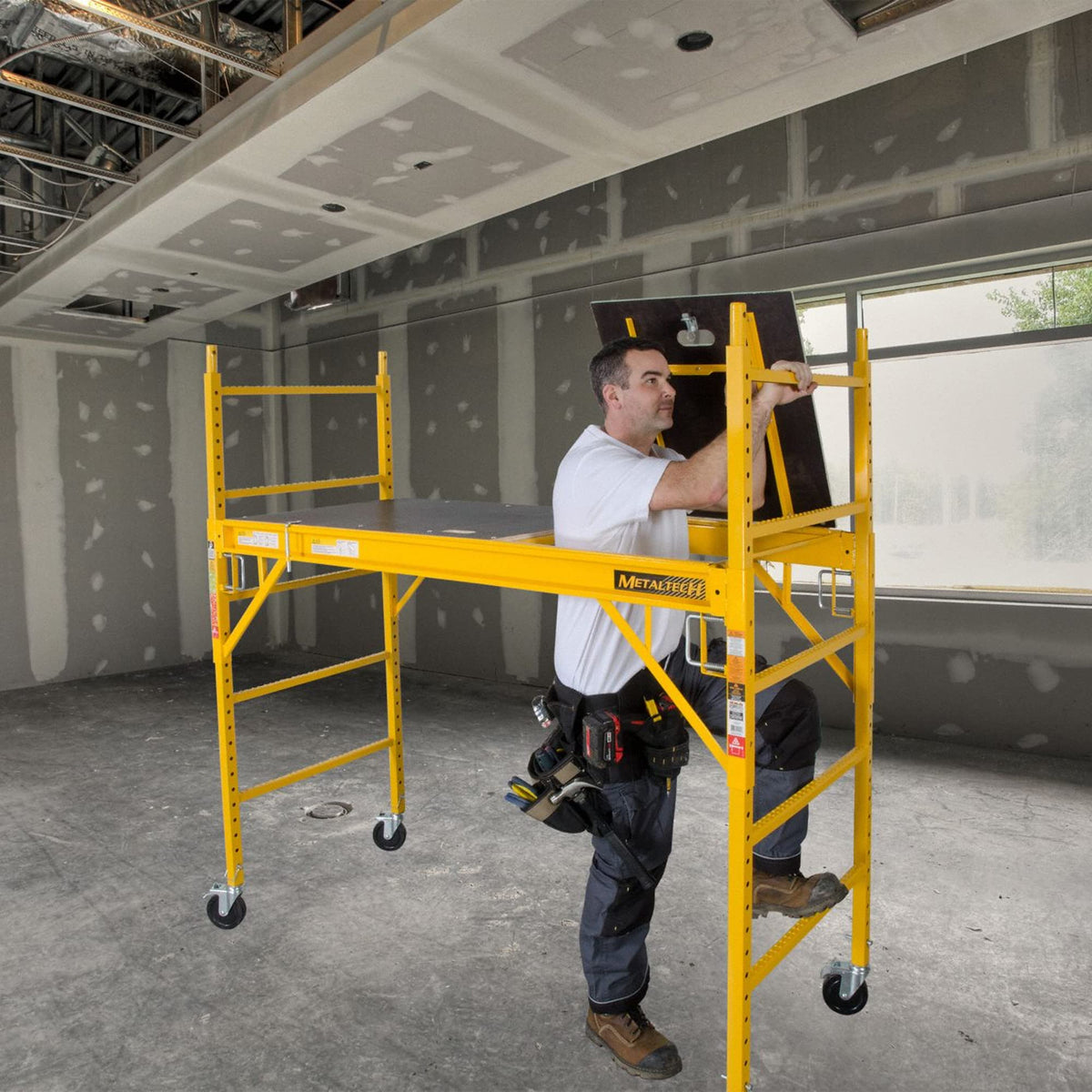 MetalTech Portable Adjustable Platform Scaffolding