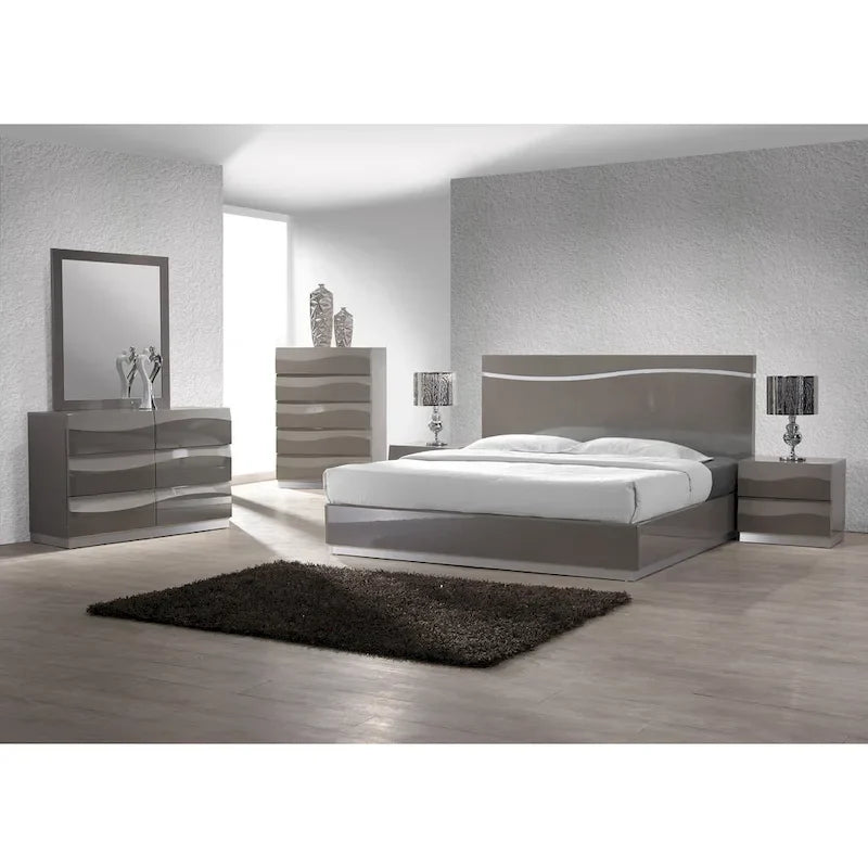 Somette 4-piece Devlin Grey Glossy King-size Bedroom Set