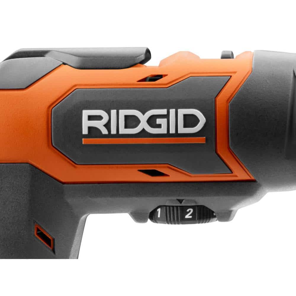 18V Brushless Cordless Oscillating Multi-Tool with (2) 4.0 Ah Batteries, 18V Charger, and Bag R86240B-AC93044SBN